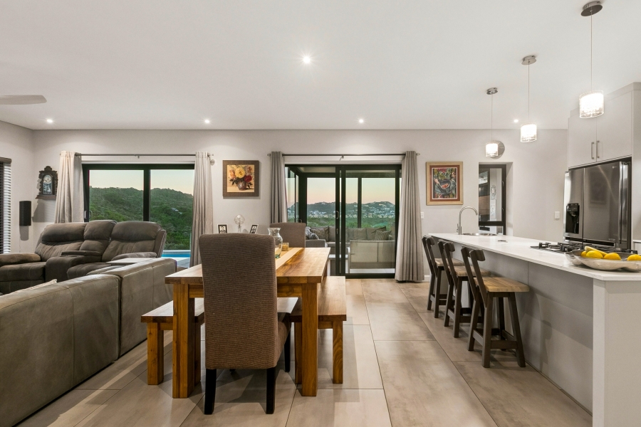 3 Bedroom Property for Sale in Myoli Beach Western Cape